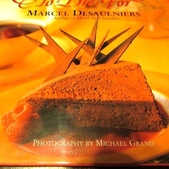 🍮🥧🍰 Glorious Vintage "Desserts to Die For" Cookbook - HC - Picture 3 of 15